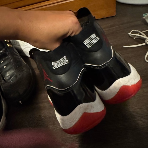 Jordan 11 - Picture 2 of 4
